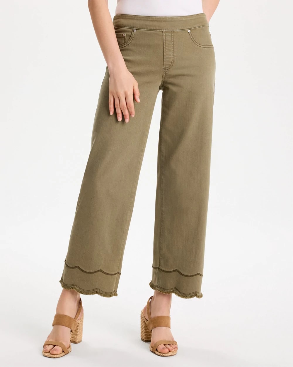 Chico's | Scallop Pull-On Wide-Leg Crop Jeans
